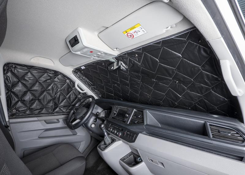 Rohože termické vnitřní Isoflex Blackline pro kabinu VW Caddy 2004–2020 (sada 3 ks) 304750