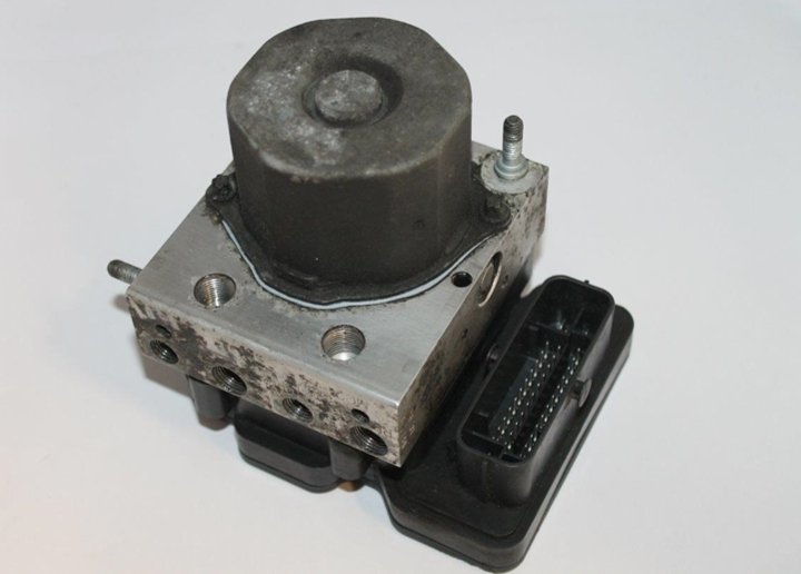 Řídící jednotka ABS ESP 9.0 BOSCH 0265956013 0265242255 SUZUKI 5611068LAO