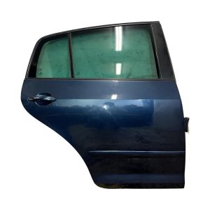 VW Golf 5 Plus Tour Edition r.v. 2008 tmavě modrá metalíza Bluegraphit kód barvy LC5F pravé zadní dveře 5M0833106B 5M0833302M S5VX3T85768