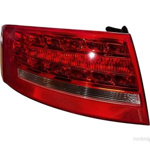 Audi S5 8T Coupe r.v. 2009 levé zadní vnější světlo LED 8T0945095B S5VX3T74011