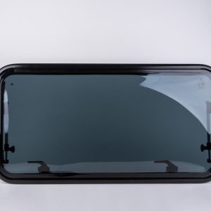 Okno výklopné Polyvision Curved pro zaoblené stěny dodávek 304184 Okno výklopné Polyvision Curved pro zaoblené stěny dodávek 304184