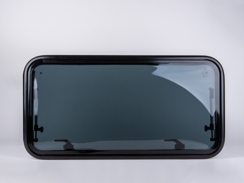Okno výklopné Polyvision Curved pro zaoblené stěny dodávek 304184